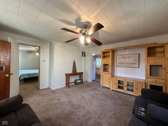 7 Beveridge Street, Greencastle, IN 46135