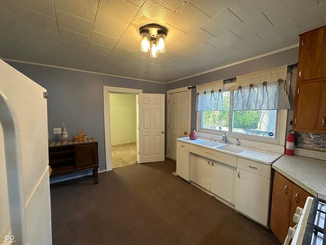 7 Beveridge Street, Greencastle, IN 46135