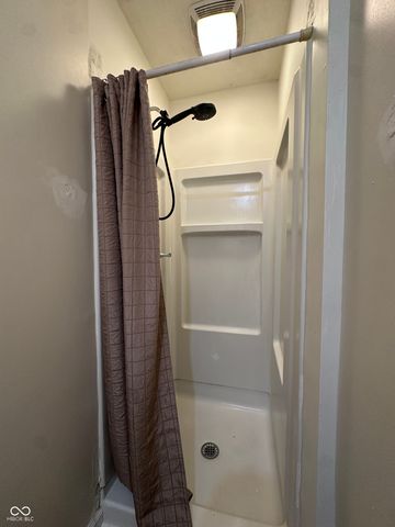 7 Beveridge Street, Greencastle, IN 46135