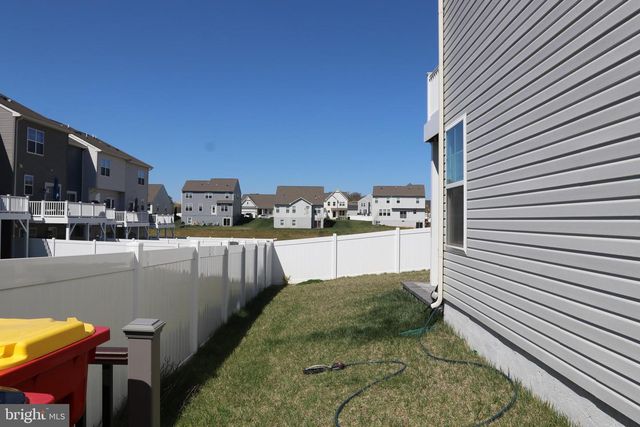 677 SEEBACK DR, Charles Town, WV 25414