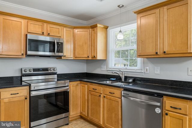 718 EDWARDS DR, Fredericksburg, VA 22405
