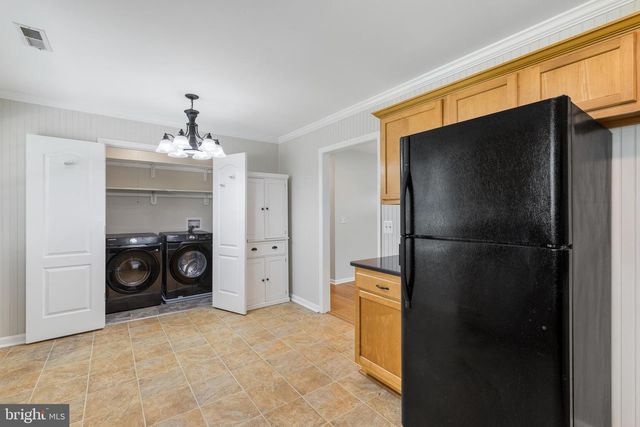 718 EDWARDS DR, Fredericksburg, VA 22405