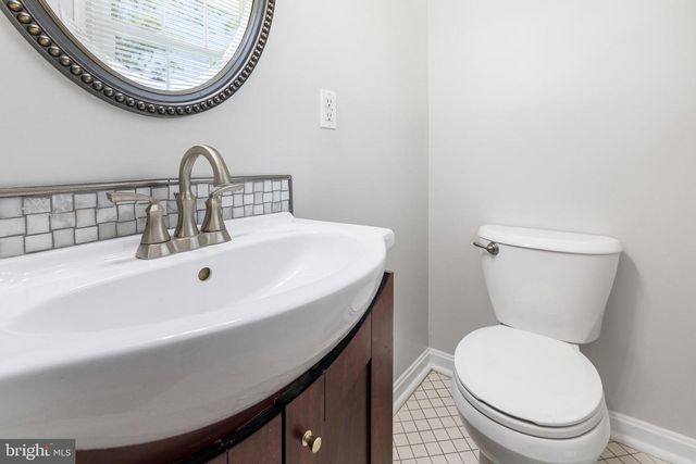 718 EDWARDS DR, Fredericksburg, VA 22405
