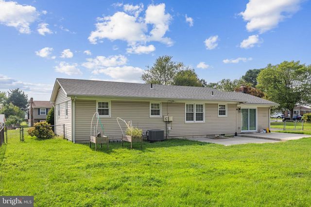 718 EDWARDS DR, Fredericksburg, VA 22405