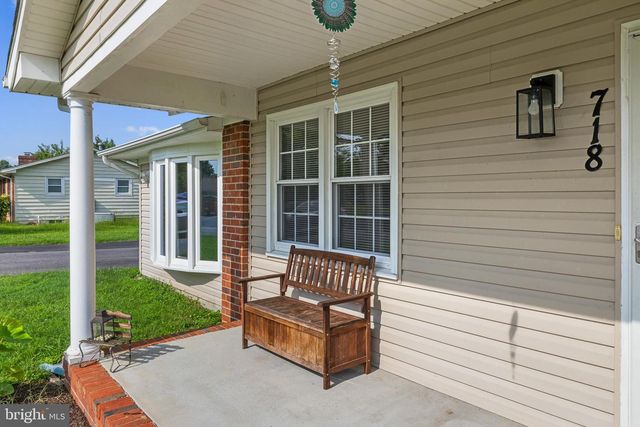 718 EDWARDS DR, Fredericksburg, VA 22405