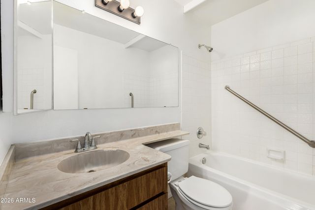 26619 S SNEAD Drive, Sun Lakes, AZ 85248