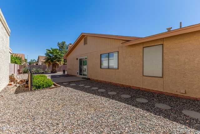 26619 S SNEAD Drive, Sun Lakes, AZ 85248