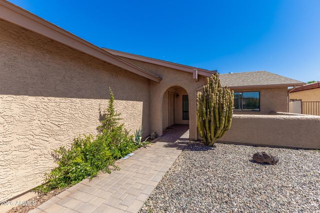 26619 S SNEAD Drive, Sun Lakes, AZ 85248