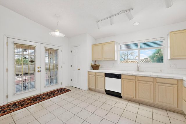 6401 Sunray Court NW, Albuquerque, NM 87120