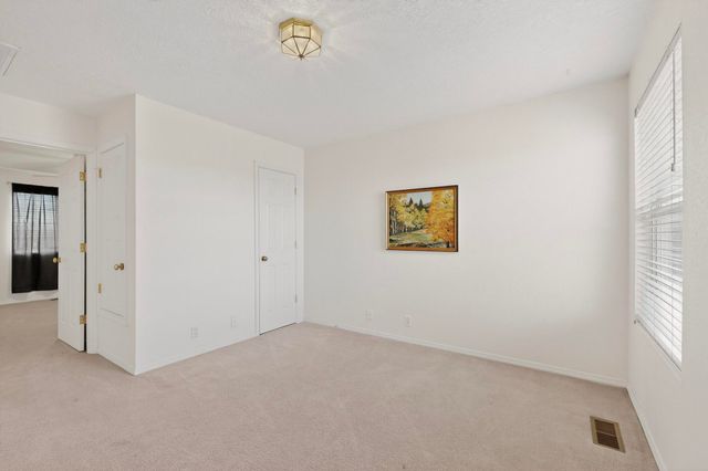 6401 Sunray Court NW, Albuquerque, NM 87120