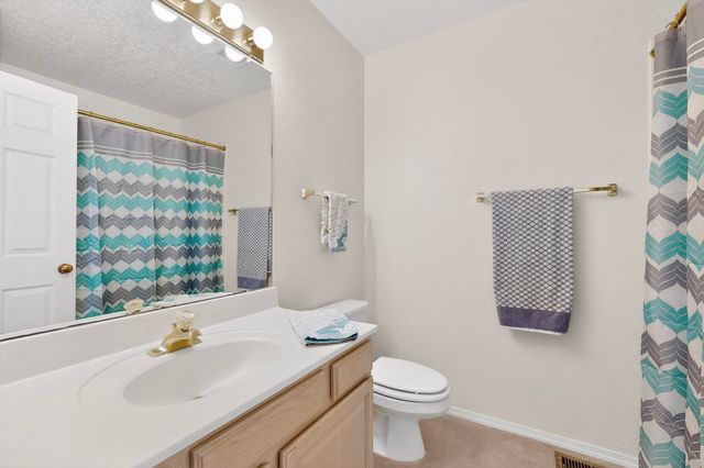 6401 Sunray Court NW, Albuquerque, NM 87120