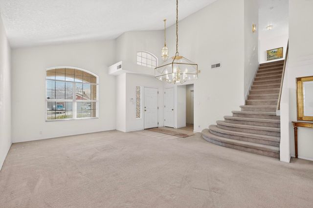 6401 Sunray Court NW, Albuquerque, NM 87120