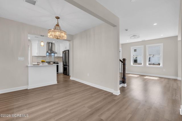 21 Market Street, Edison, NJ 08817