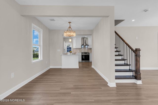 21 Market Street, Edison, NJ 08817