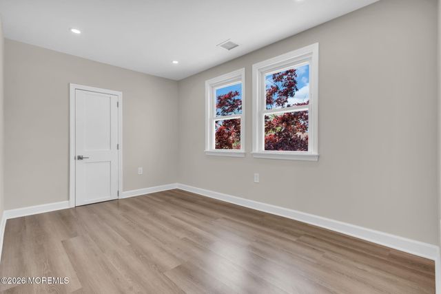 21 Market Street, Edison, NJ 08817