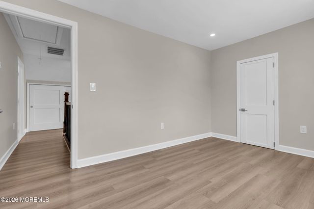21 Market Street, Edison, NJ 08817