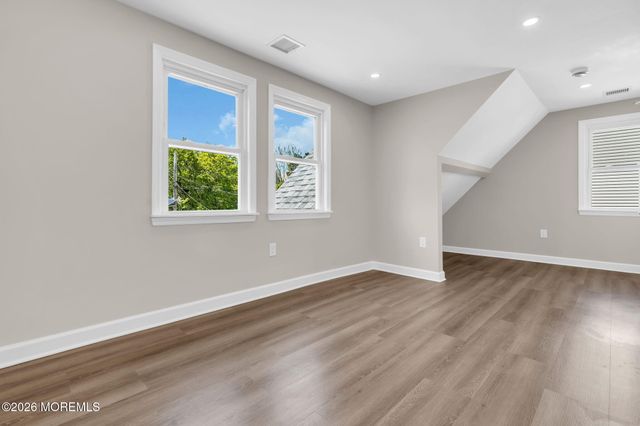 21 Market Street, Edison, NJ 08817