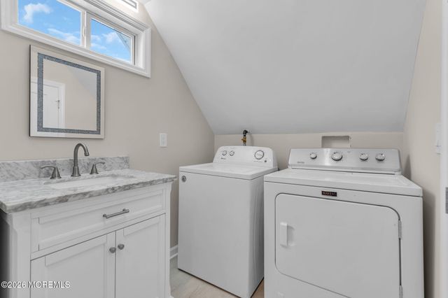 21 Market Street, Edison, NJ 08817