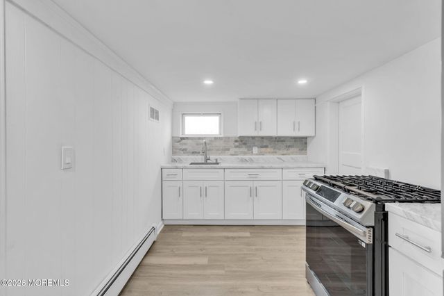 21 Market Street, Edison, NJ 08817