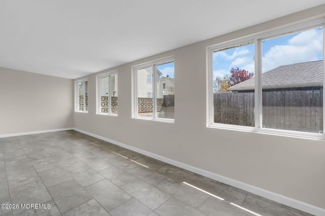 21 Market Street, Edison, NJ 08817