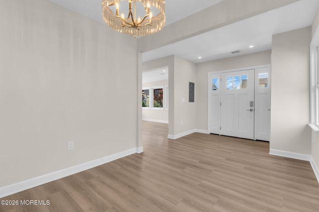 21 Market Street, Edison, NJ 08817