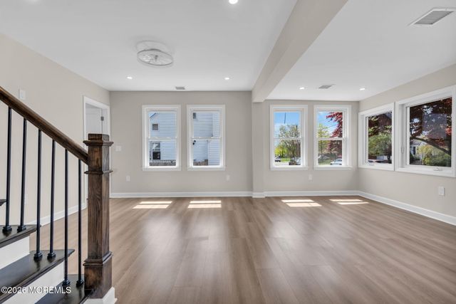 21 Market Street, Edison, NJ 08817