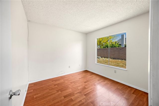 989 Oakdale, Corona, CA 92878