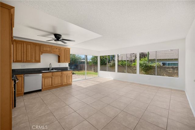 989 Oakdale, Corona, CA 92878