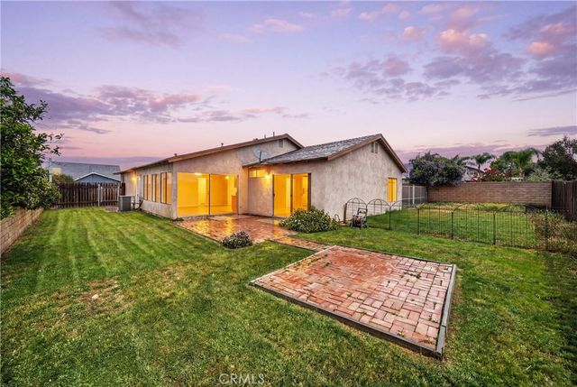 989 Oakdale, Corona, CA 92878