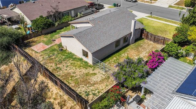 989 Oakdale, Corona, CA 92878