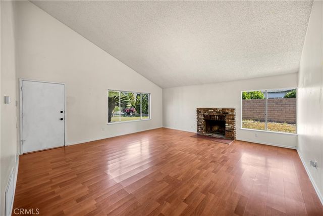 989 Oakdale, Corona, CA 92878