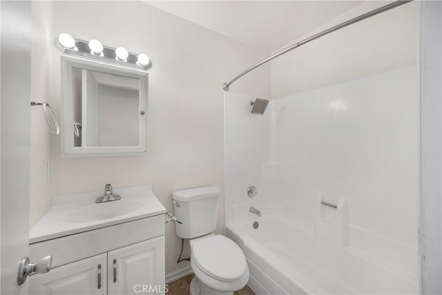 989 Oakdale, Corona, CA 92878