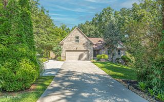 4421 Garden Drive, Knoxville, TN 37918