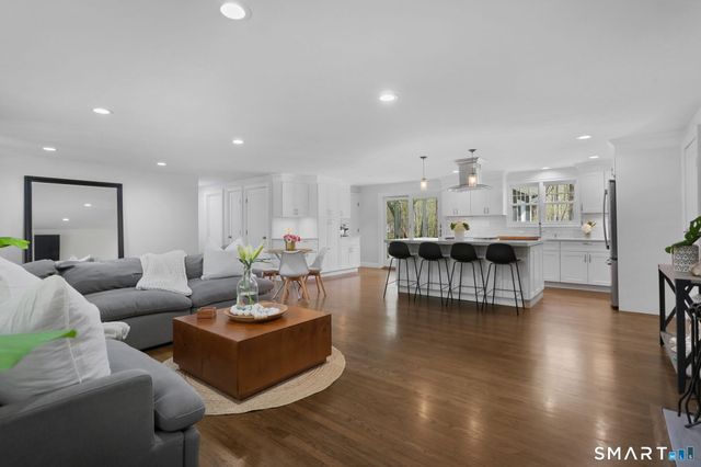 208 Wildflower Lane, Fairfield, CT 06824