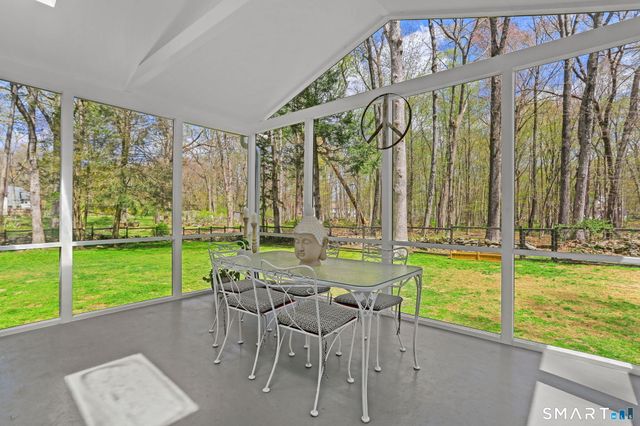 208 Wildflower Lane, Fairfield, CT 06824