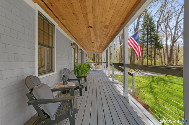 208 Wildflower Lane, Fairfield, CT 06824