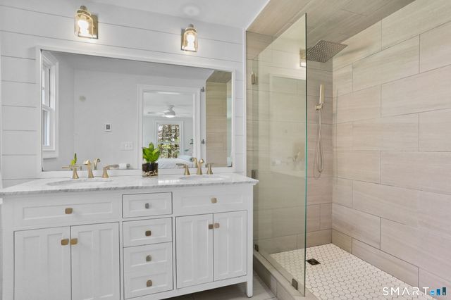 208 Wildflower Lane, Fairfield, CT 06824