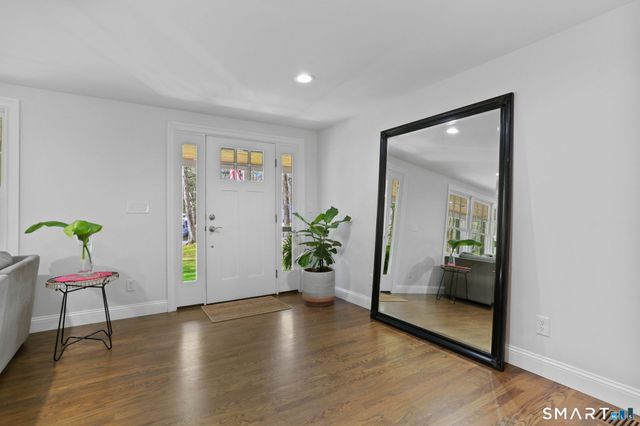 208 Wildflower Lane, Fairfield, CT 06824