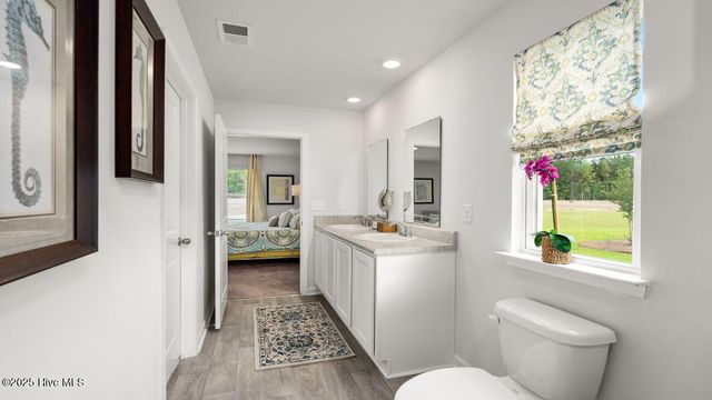 4402 East Coast Lane, Shallotte, NC 28470