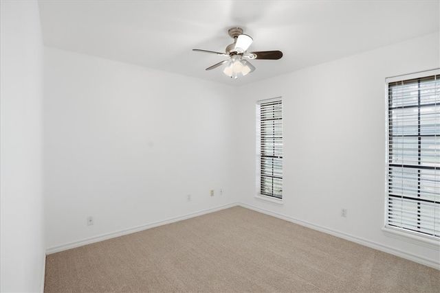 7106 Taos Dr, Corpus Christi, TX 78413