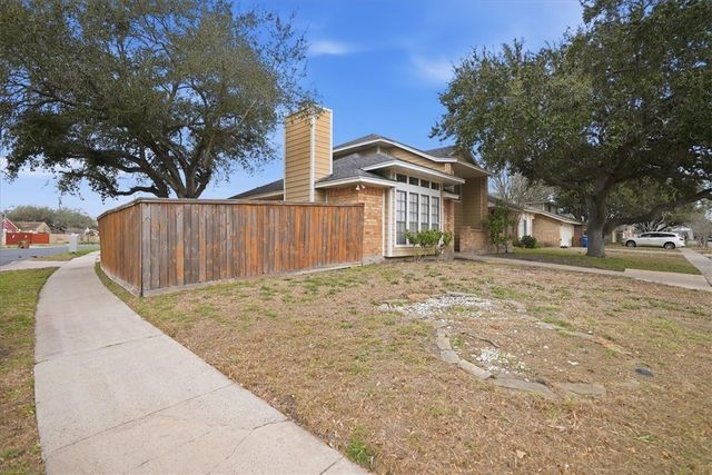 7106 Taos Dr, Corpus Christi, TX 78413