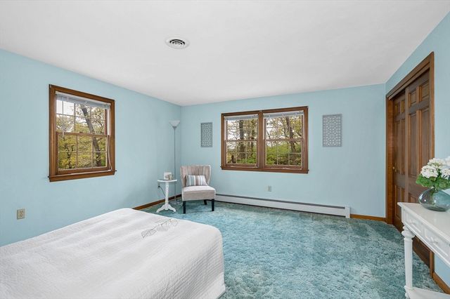 385 N Broadway, Haverhill, MA 01832