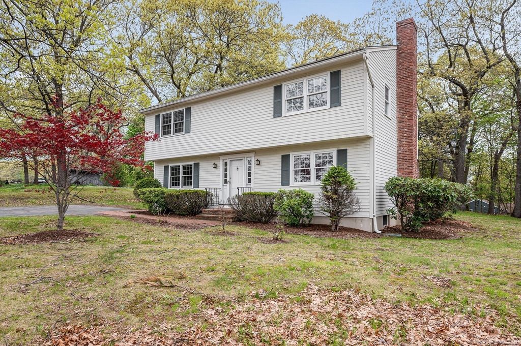 385 N Broadway, Haverhill, MA 01832