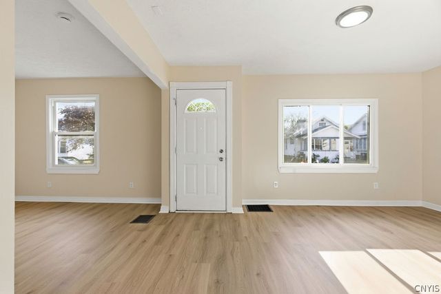 124 Mayar Street, Syracuse, NY 13208