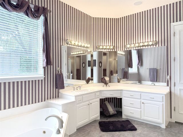 6803 Shoreview Drive, Mckinney, TX 75072