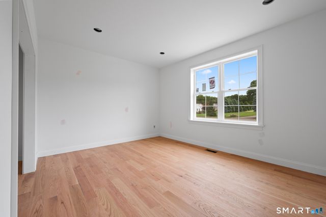 290 Gardner Street, Manchester, CT 06040