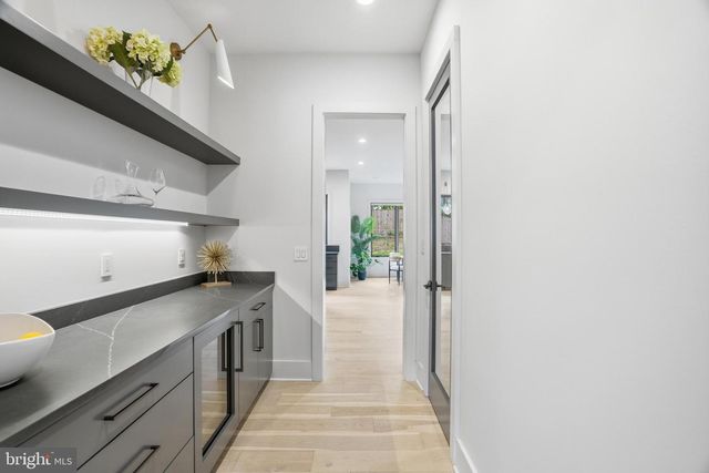 1608 WRIGHTSON DR, Mclean, VA 22101