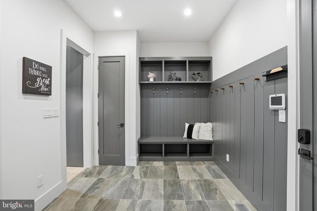 1608 WRIGHTSON DR, Mclean, VA 22101