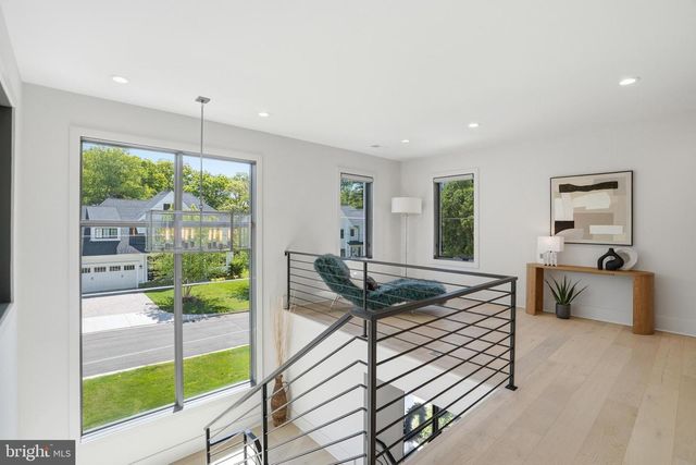 1608 WRIGHTSON DR, Mclean, VA 22101