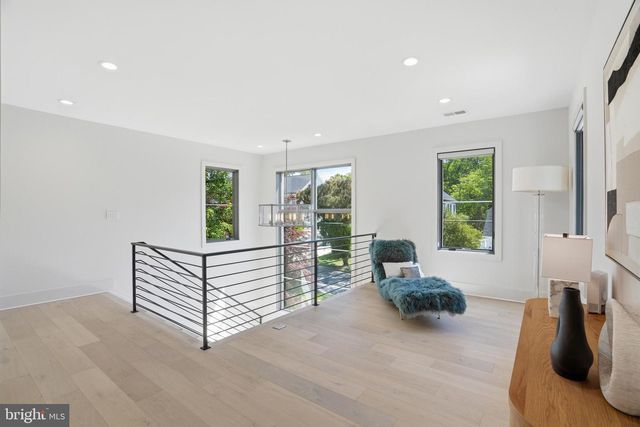 1608 WRIGHTSON DR, Mclean, VA 22101